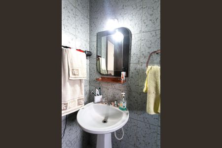 Casa à venda com 115m², 5 quartos e 2 vagas Casa à venda com 115m², 5 quartos e 2 vagasCasa 2 - Banheiro Social