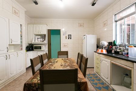 Casa à venda com 115m², 5 quartos e 2 vagas Casa à venda com 115m², 5 quartos e 2 vagasCasa 1 - Cozinha