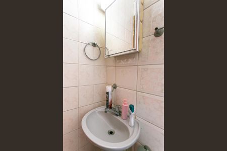 Casa à venda com 115m², 5 quartos e 2 vagas Casa à venda com 115m², 5 quartos e 2 vagasCasa 1 - Banheiro da Suíte