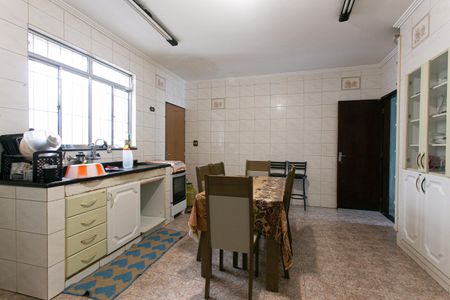 Casa à venda com 115m², 5 quartos e 2 vagas Casa à venda com 115m², 5 quartos e 2 vagasCasa 1 - Cozinha
