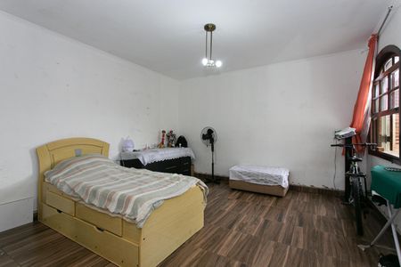 Casa à venda com 115m², 5 quartos e 2 vagas Casa à venda com 115m², 5 quartos e 2 vagasCasa 2 - Quarto