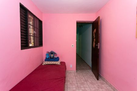 Casa à venda com 115m², 5 quartos e 2 vagas Casa à venda com 115m², 5 quartos e 2 vagasCasa 1 - Suíte