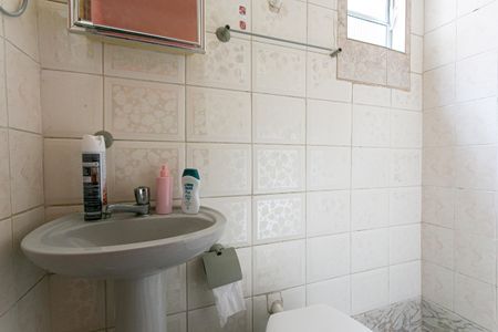 Casa à venda com 115m², 5 quartos e 2 vagas Casa à venda com 115m², 5 quartos e 2 vagasCasa 1 - Banheiro da Suíte