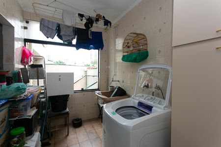 Casa à venda com 115m², 5 quartos e 2 vagas Casa à venda com 115m², 5 quartos e 2 vagasCasa 2 - Área de Serviço