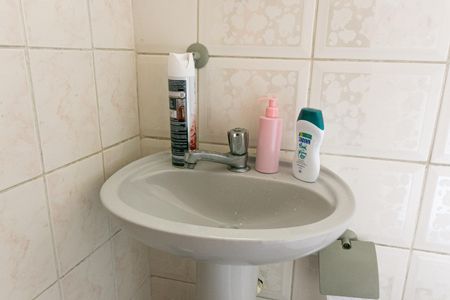 Casa à venda com 115m², 5 quartos e 2 vagas Casa à venda com 115m², 5 quartos e 2 vagasCasa 1 - Banheiro da Suíte