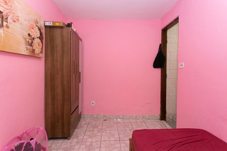 Casa à venda com 115m², 5 quartos e 2 vagas Casa à venda com 115m², 5 quartos e 2 vagasCasa 1 - Suíte