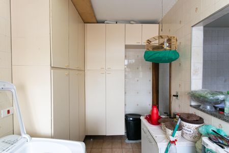 Casa à venda com 115m², 5 quartos e 2 vagas Casa à venda com 115m², 5 quartos e 2 vagasCasa 2 - Área de Serviço