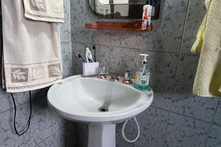 Casa à venda com 115m², 5 quartos e 2 vagas Casa à venda com 115m², 5 quartos e 2 vagasCasa 2 - Banheiro Social