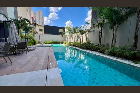 Studio à venda com 27m², 1 quarto e sem vaga Studio à venda com 27m², 1 quarto e sem vagaPiscina