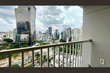 Varanda de kitnet/studio à venda com 1 quarto, 27m² em Pinheiros, São Paulo