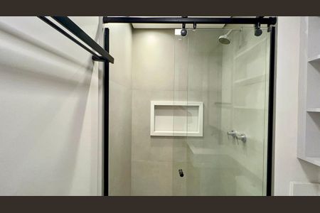 Studio à venda com 27m², 1 quarto e sem vaga Studio à venda com 27m², 1 quarto e sem vagaBanheiro