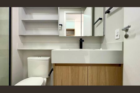 Studio à venda com 27m², 1 quarto e sem vaga Studio à venda com 27m², 1 quarto e sem vagaBanheiro