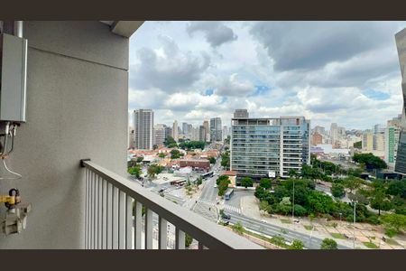 Varanda de kitnet/studio à venda com 1 quarto, 27m² em Pinheiros, São Paulo