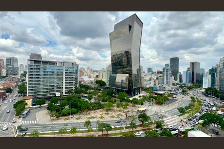 Varanda de kitnet/studio à venda com 1 quarto, 27m² em Pinheiros, São Paulo