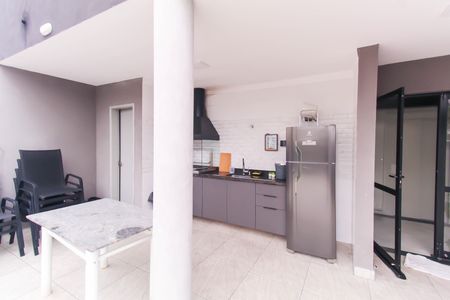 Apartamento à venda com 54m², 1 quarto e sem vagaÁrea comum - Churrasqueira