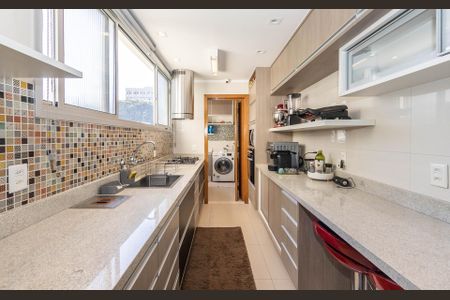 Apartamento à venda com 139m², 3 quartos e 2 vagas