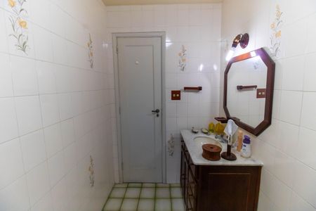 Apartamento à venda com 120m², 3 quartos e sem vaga Apartamento à venda com 120m², 3 quartos e sem vagaBanheiro