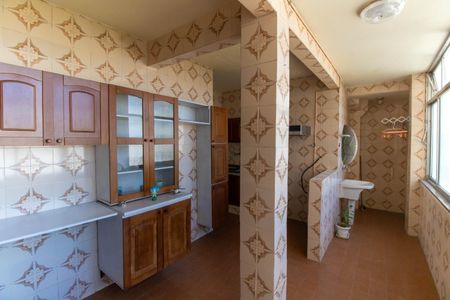 Apartamento à venda com 120m², 3 quartos e sem vaga Apartamento à venda com 120m², 3 quartos e sem vagaCozinha e Área de Serviço