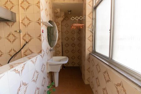 Apartamento à venda com 120m², 3 quartos e sem vaga Apartamento à venda com 120m², 3 quartos e sem vagaCozinha e Área de Serviço