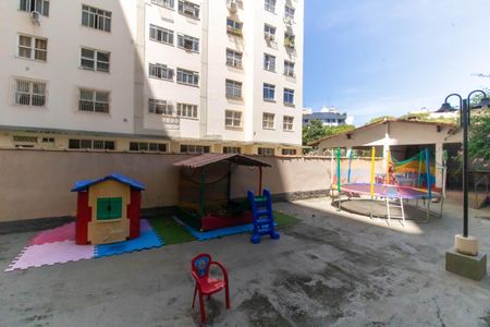 Apartamento à venda com 120m², 3 quartos e sem vaga Apartamento à venda com 120m², 3 quartos e sem vagaÁrea comum