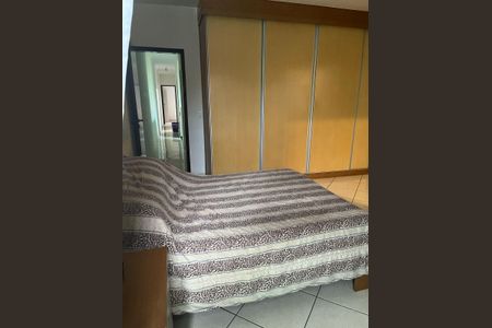 Casa à venda com 196m², 4 quartos e 2 vagasQuarto 1