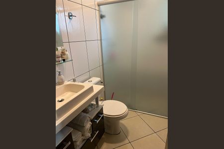 Casa à venda com 196m², 4 quartos e 2 vagasBanheiro