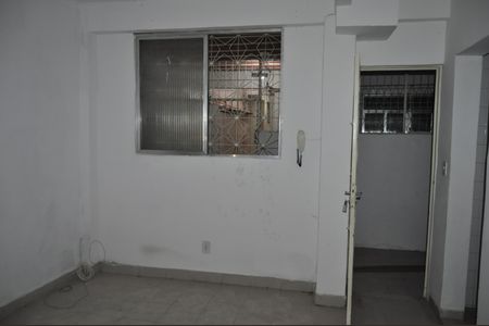 Apartamento à venda com 101m², 2 quartos e sem vagaSala