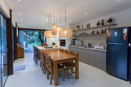 Casa de condomínio para alugar com 2600m², 4 quartos e 6 vagasEspaço Gourmet