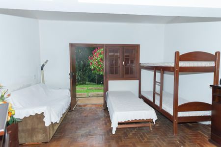 Casa de condomínio para alugar com 2600m², 4 quartos e 6 vagasQuarto de Serviço 1