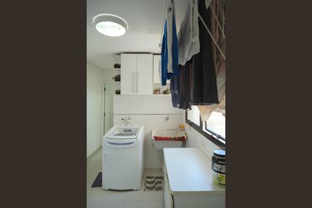 Apartamento para alugar com 169m², 3 quartos e 2 vagasÁrea de Serviço