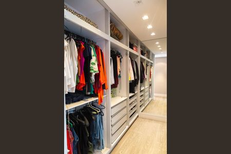 Apartamento para alugar com 169m², 3 quartos e 2 vagasCloset do quarto