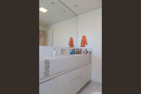 Apartamento para alugar com 169m², 3 quartos e 2 vagasBanheiro do Quarto 