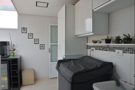 Apartamento à venda com 74m², 2 quartos e 1 vagaÁrea de Serviço