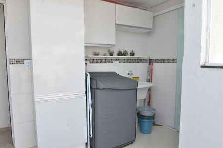 Apartamento à venda com 74m², 2 quartos e 1 vagaÁrea de Serviço