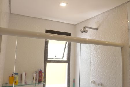 Apartamento à venda com 317m², 4 quartos e 3 vagasBanheiro da Suíte 1