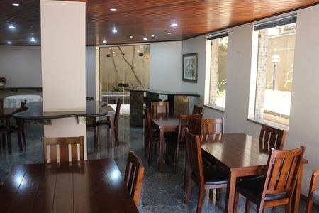 Apartamento à venda com 317m², 4 quartos e 3 vagasÁrea comum - Salão de festas