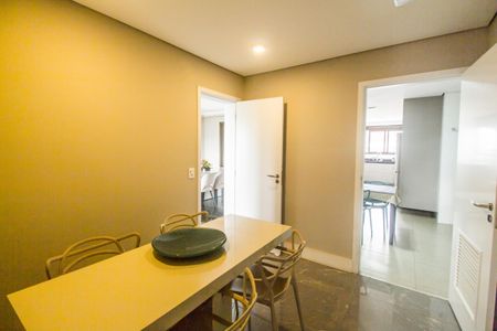 Apartamento à venda com 282m², 3 quartos e 5 vagasCopa