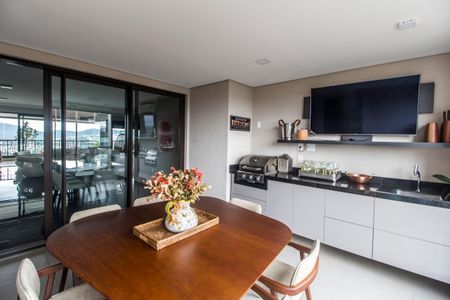 Apartamento à venda com 282m², 3 quartos e 5 vagasVaranda gourmet