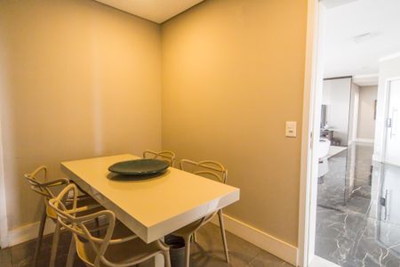 Apartamento à venda com 282m², 3 quartos e 5 vagasCopa