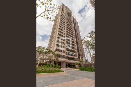 Apartamento à venda com 282m², 3 quartos e 5 vagasVista da Rua