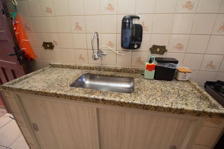 Casa à venda com 150m², 2 quartos e 2 vagas Casa à venda com 150m², 2 quartos e 2 vagasCozinha - Torneira