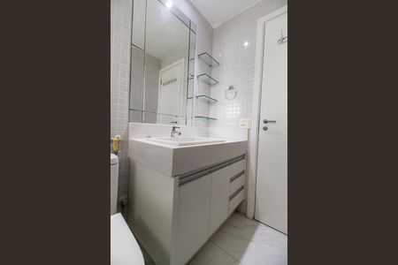 Apartamento à venda com 260m², 4 quartos e 4 vagasBanheiro da Suíte 2