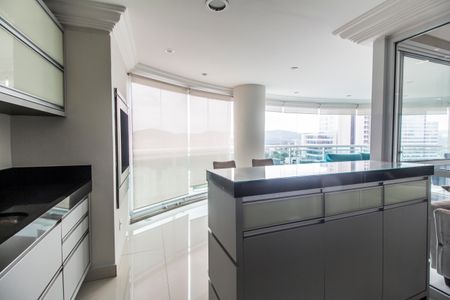 Apartamento à venda com 260m², 4 quartos e 4 vagasVaranda gourmet