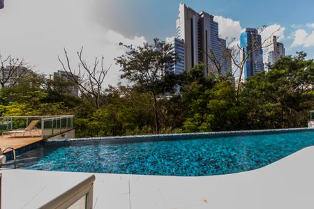 Apartamento à venda com 260m², 4 quartos e 4 vagasPiscina