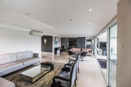 Apartamento à venda com 260m², 4 quartos e 4 vagasSala