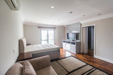 Apartamento à venda com 260m², 4 quartos e 4 vagasSuíte 1