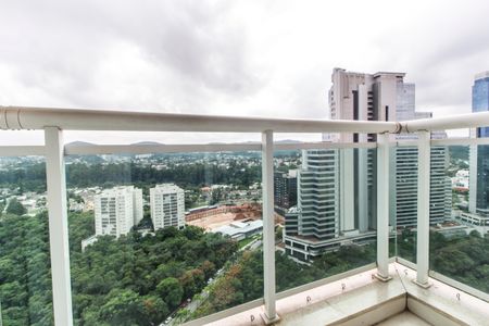 Apartamento à venda com 260m², 4 quartos e 4 vagasVaranda