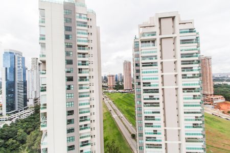 Apartamento à venda com 260m², 4 quartos e 4 vagasVista da Suíte 1
