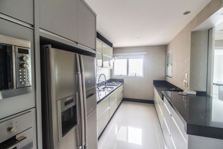 Apartamento à venda com 260m², 4 quartos e 4 vagasCozinha