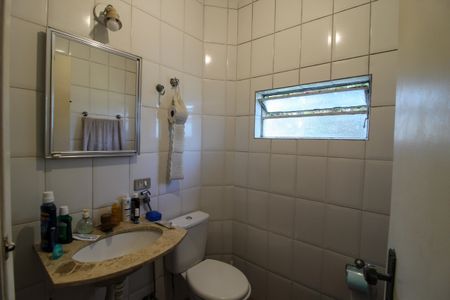 Apartamento à venda com 70m², 3 quartos e 1 vaga Apartamento à venda com 70m², 3 quartos e 1 vagaBanheiro